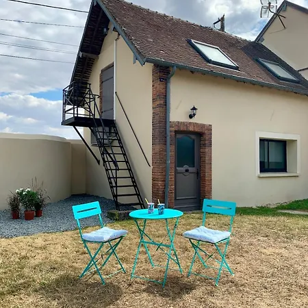 Holiday home Cocon De Fontaine La Madeleine-de-Nonancourt