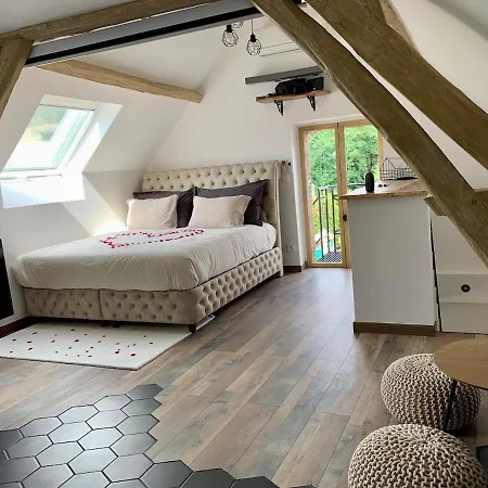 Holiday home Cocon De Fontaine La Madeleine-de-Nonancourt